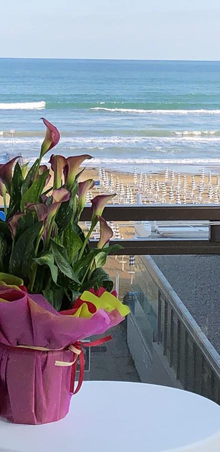Hotel Ondina Lido di Jesolo Eksteriør bilde
