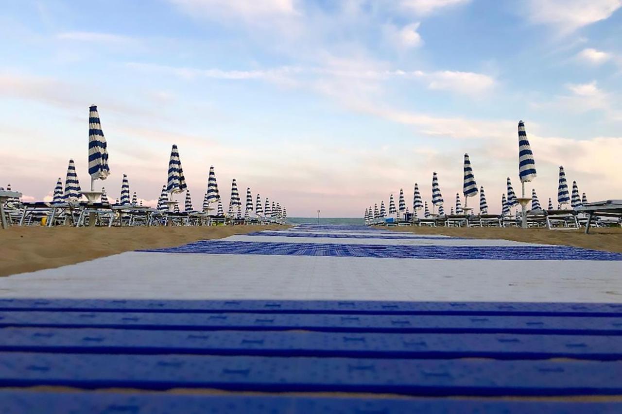 Hotel Ondina Lido di Jesolo Eksteriør bilde